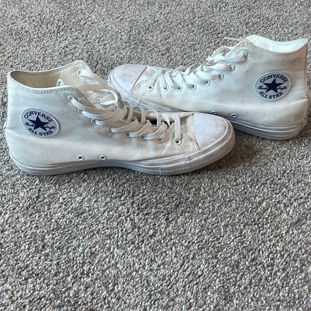 White converse all stars